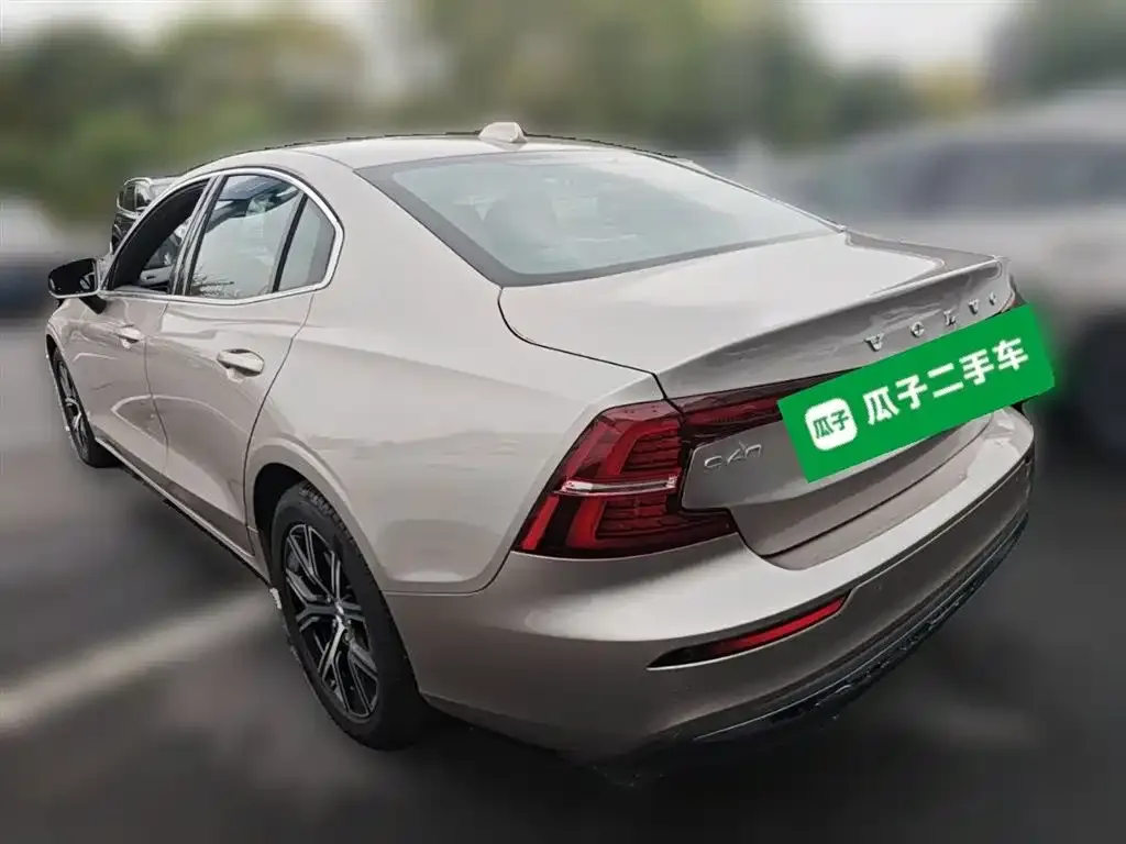 Volvo S60 2025 из CN, фото 8