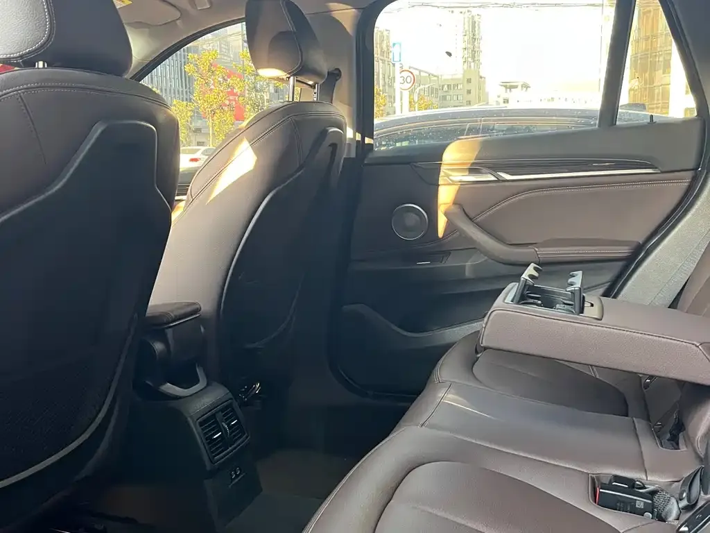 BMW X1 2022 из CN, фото 6