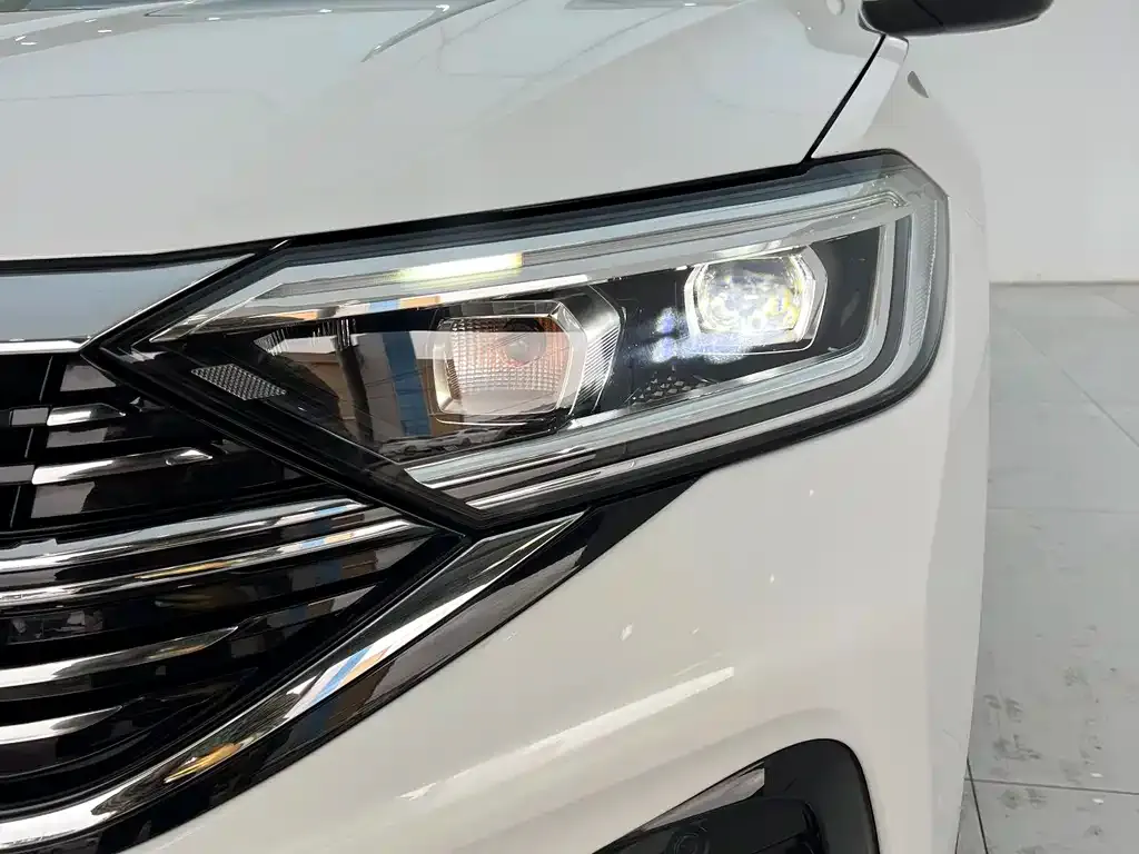 Volkswagen Sagitar 2023 из CN, фото 5
