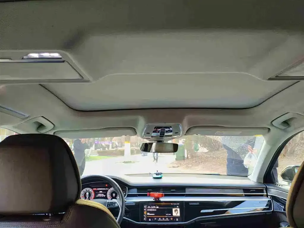 Audi A8 2021 из CN, фото 4