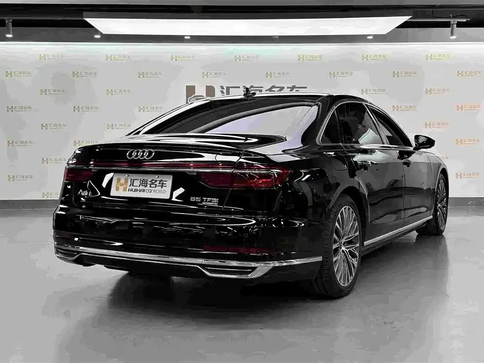 Audi A8 2021 из CN, фото 3