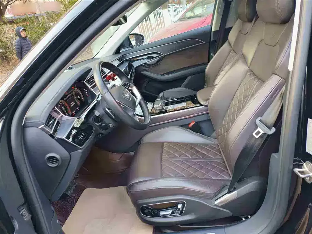 Audi A8 2021 из CN, фото 5