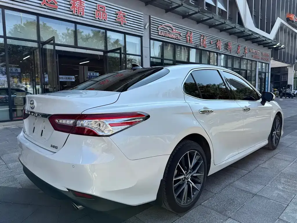 Toyota Camry 2023 из CN, фото 8