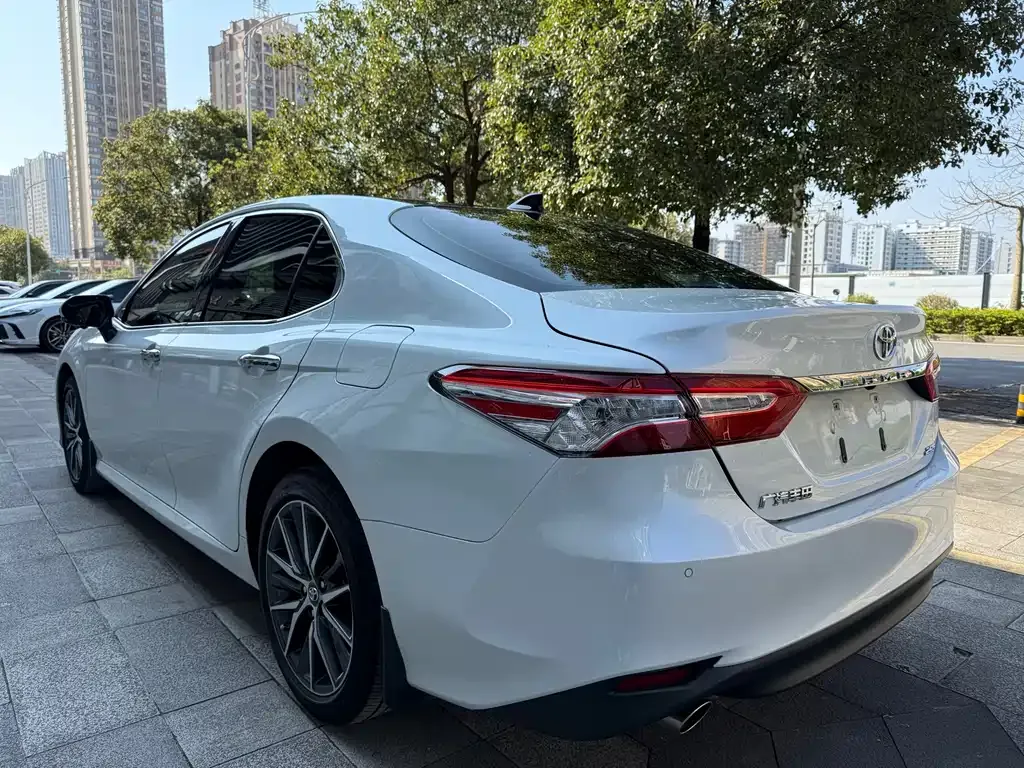 Toyota Camry 2023 из CN, фото 9