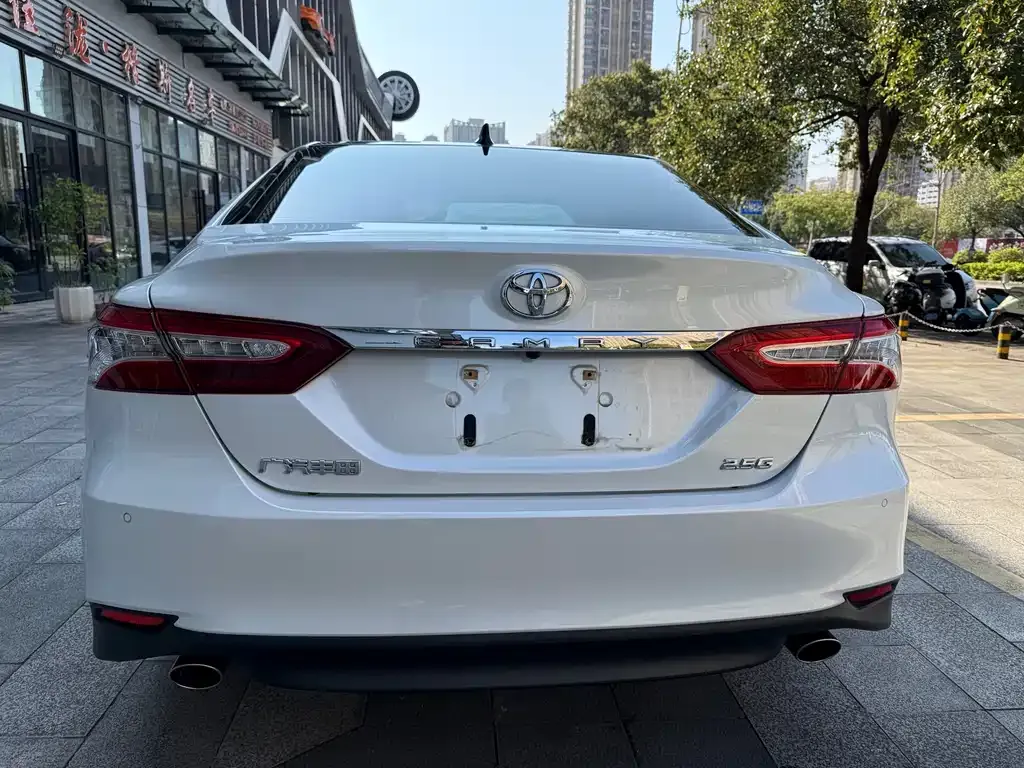 Toyota Camry 2023 из CN, фото 3