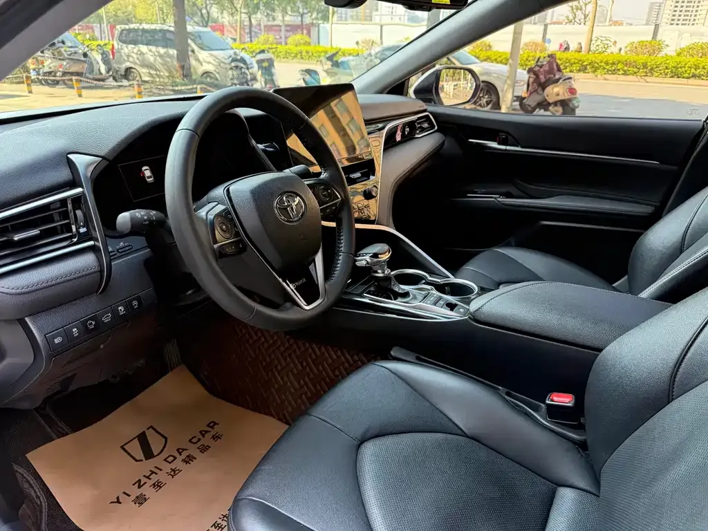 Toyota Camry 2023 из CN, фото 6