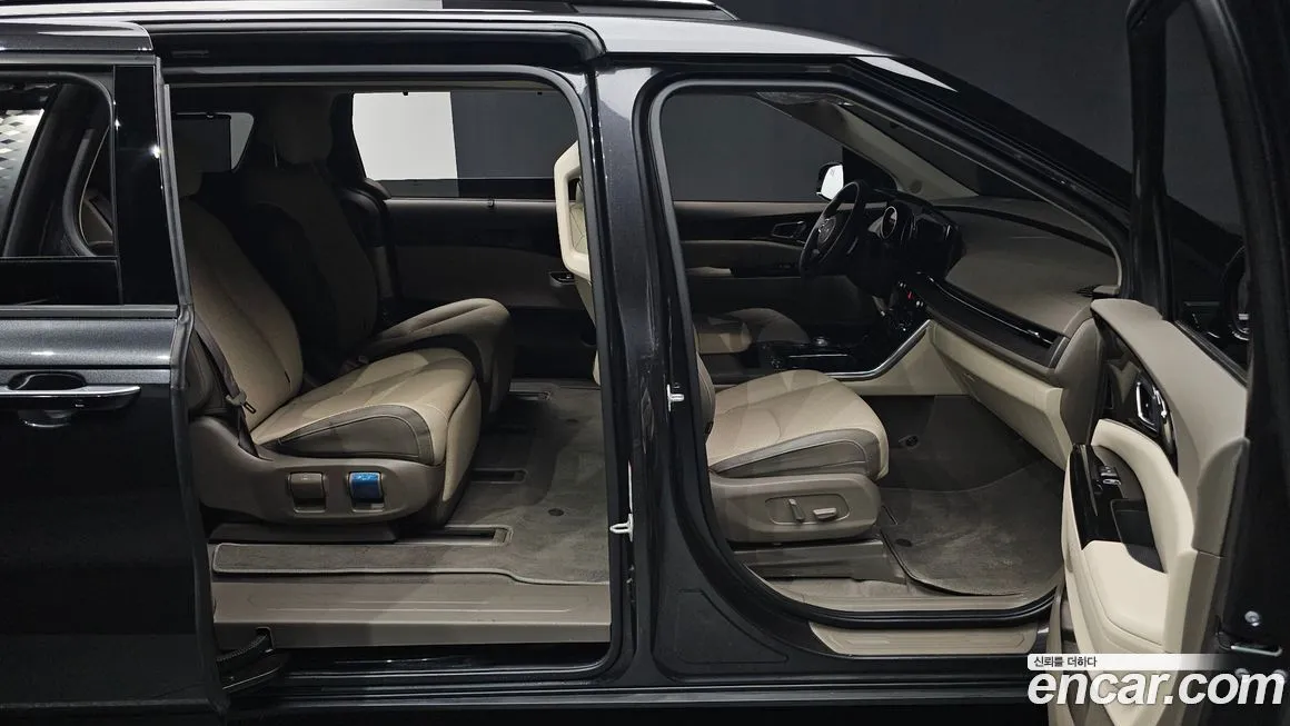 Kia Carnival — фото 10