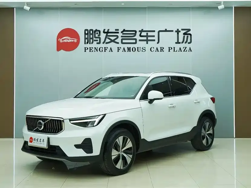 Volvo XC40 2024 из CN, фото 1