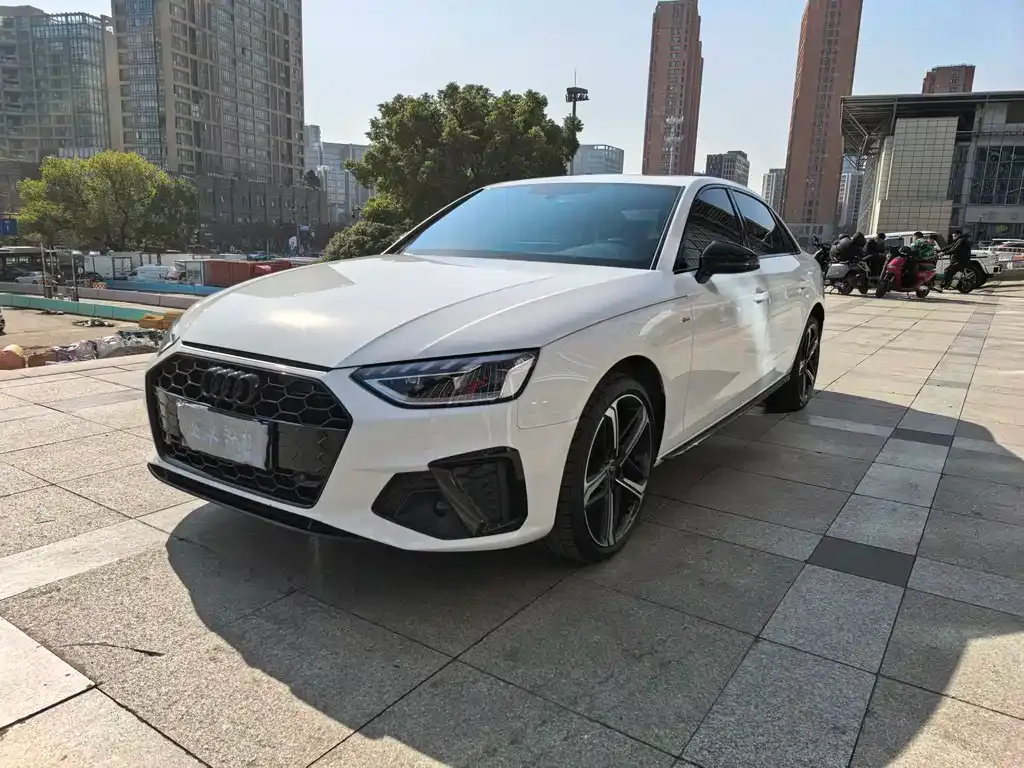 Audi A4L 2024 из CN, фото 1