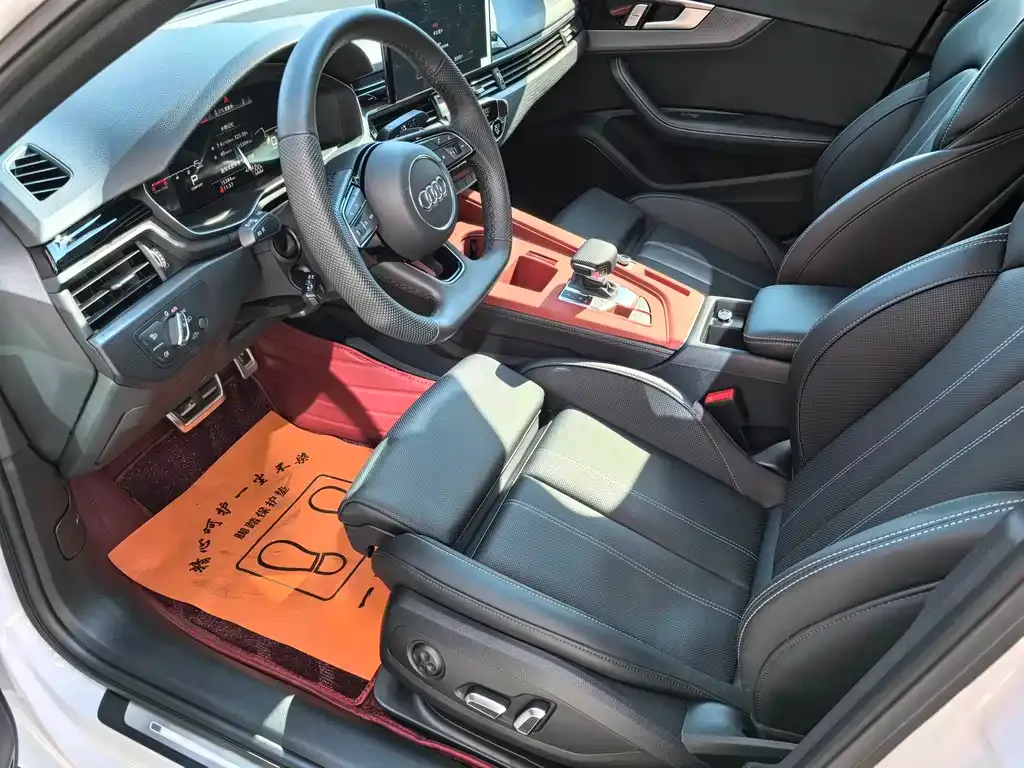 Audi A4L 2024 из CN, фото 5