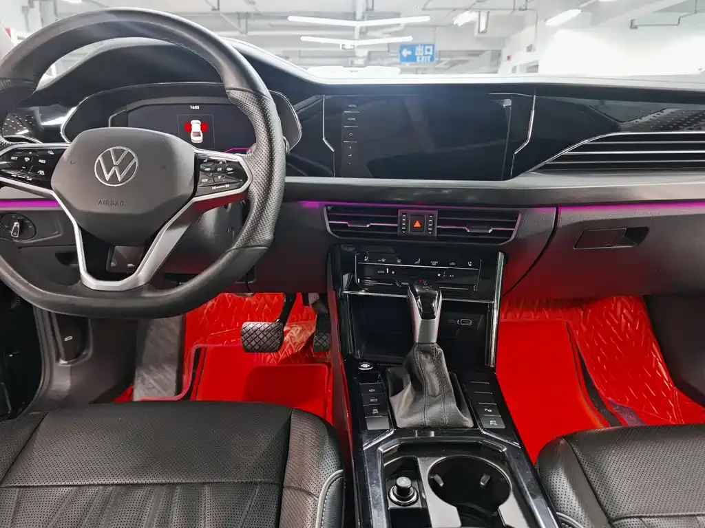 Volkswagen Passat 2023 из CN, фото 4