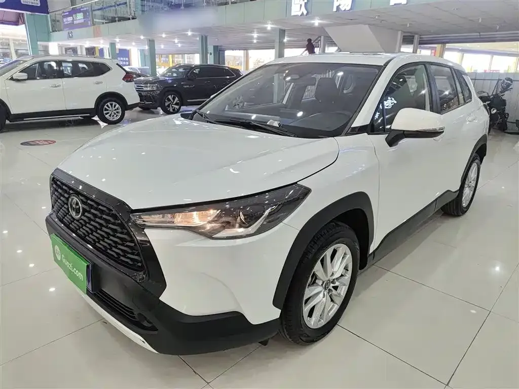Toyota Corolla Cross 2024 из CN, фото 1