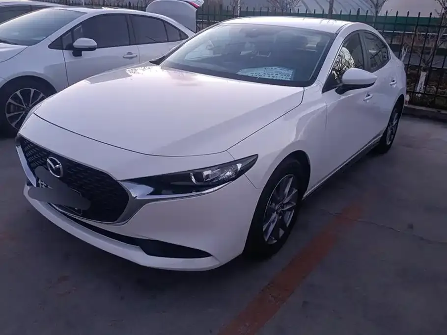 Mazda 3 Axela 2024 из CN, фото 1