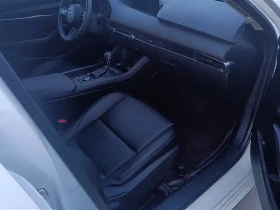 Mazda 3 Axela 2024 из CN, фото 3