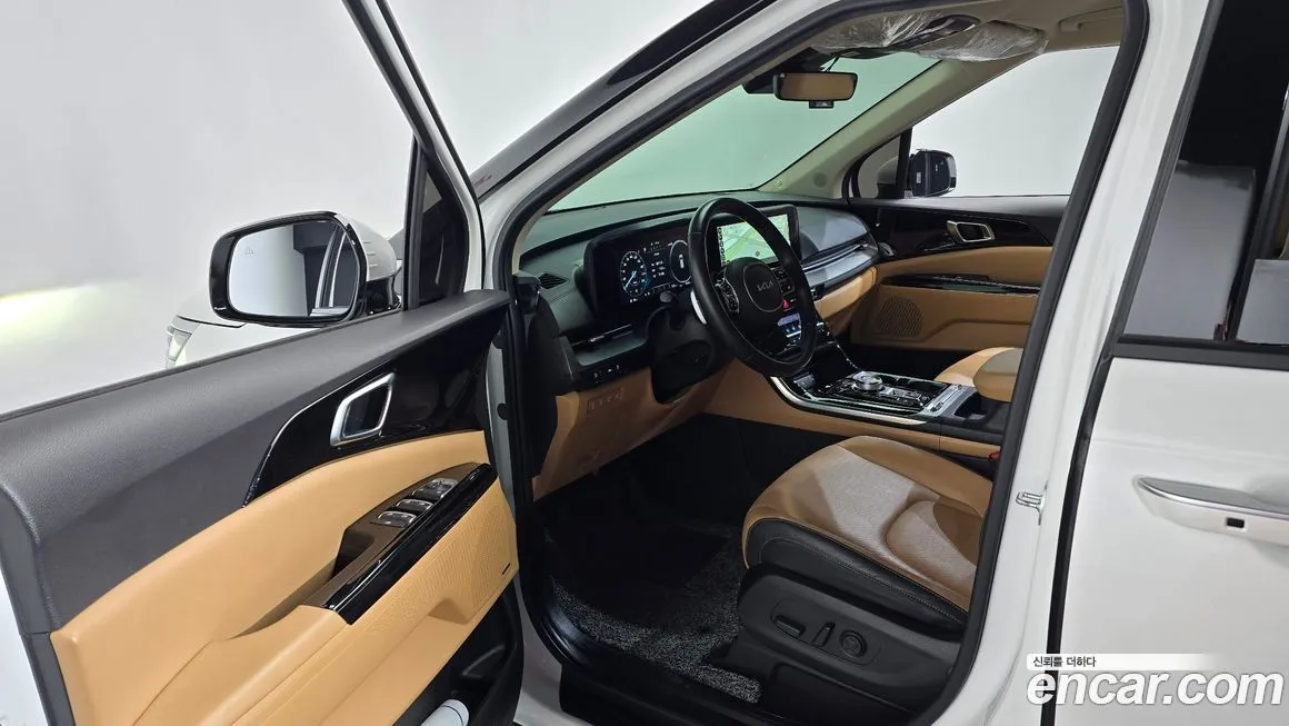 Kia Carnival — фото 10