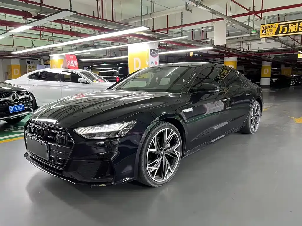 Audi A7L 2023 из CN, фото 1