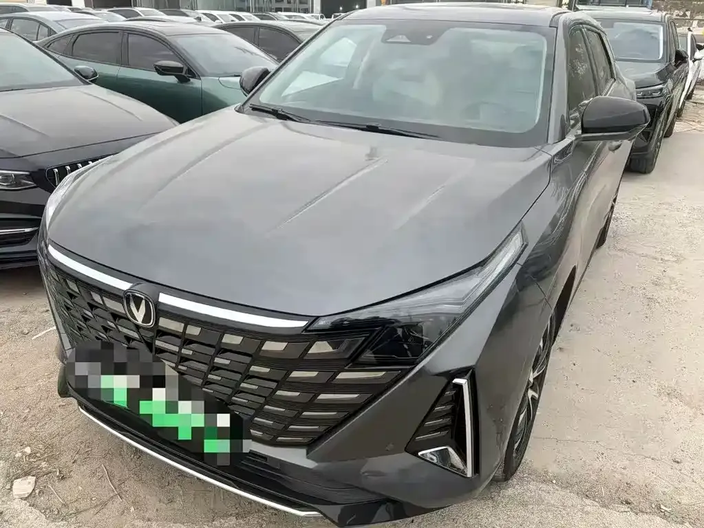 Changan UNI-Z New Energy 2024 из CN, фото 2