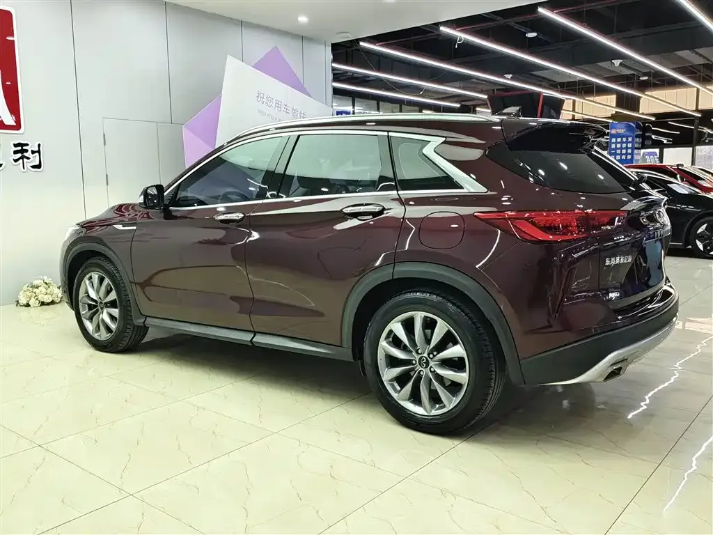 Infiniti QX50 2021 из CN, фото 4