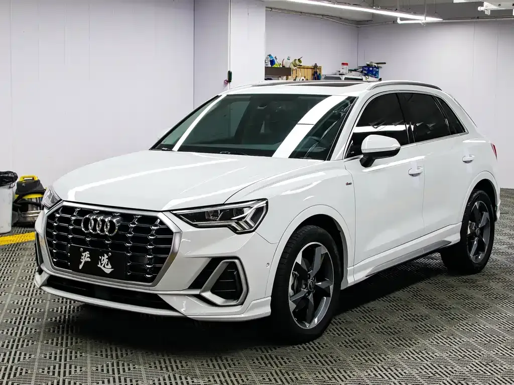 Audi Q3 2022 из CN, фото 1