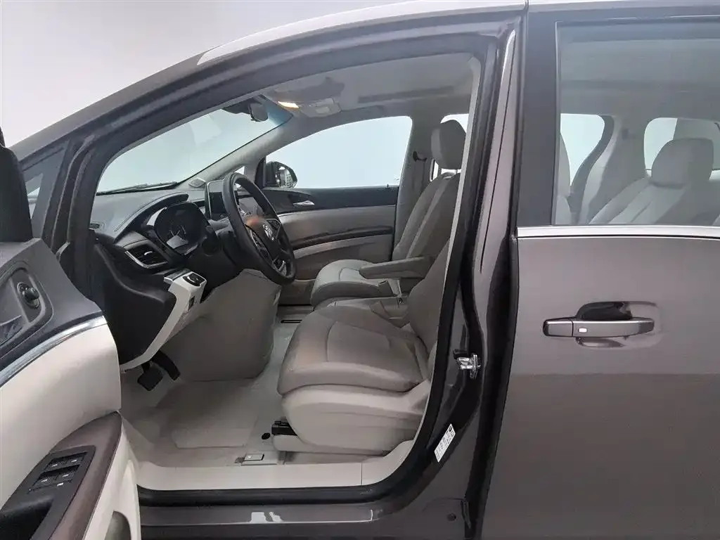 Buick GL8 2024 из CN, фото 6