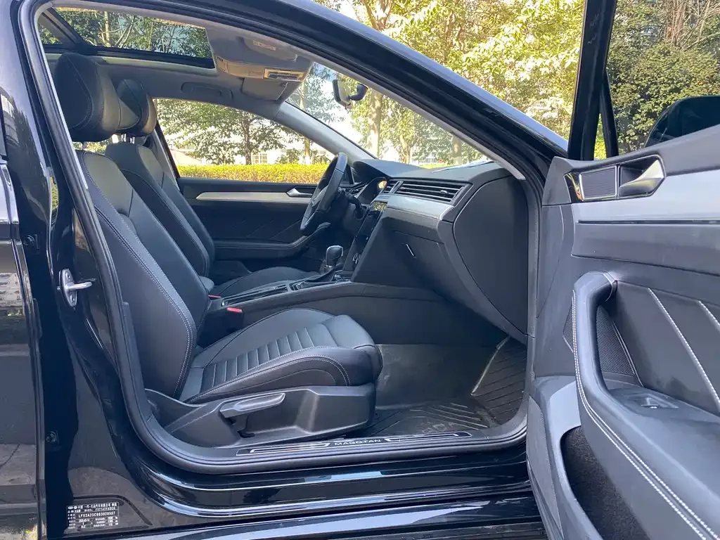 Volkswagen Magotan 2025 из CN, фото 7