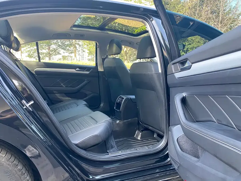 Volkswagen Magotan 2025 из CN, фото 5