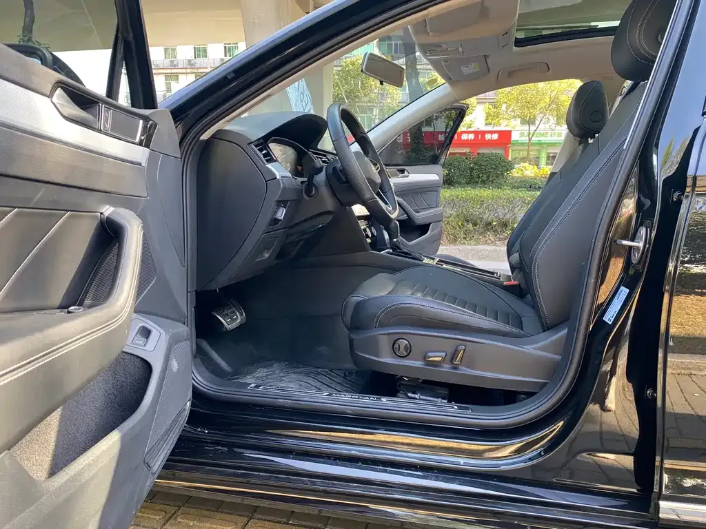 Volkswagen Magotan 2025 из CN, фото 2