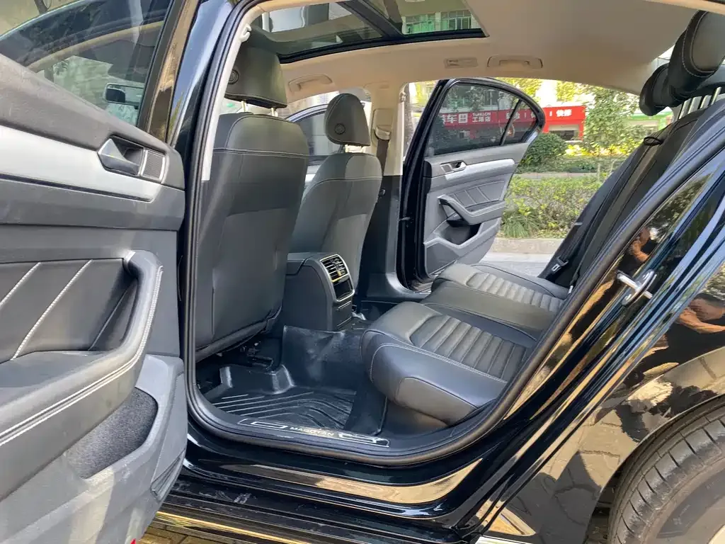 Volkswagen Magotan 2025 из CN, фото 10
