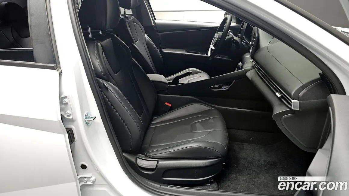 Hyundai AVANTE — фото 2