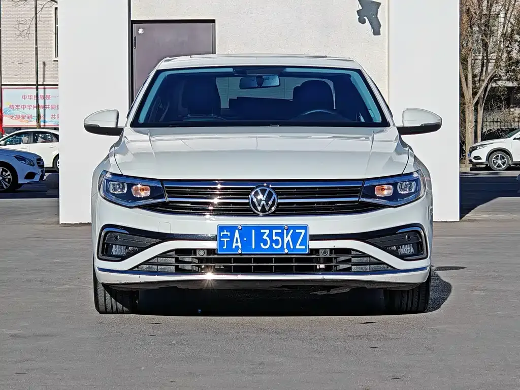 Volkswagen Bora 2024 из CN, фото 2