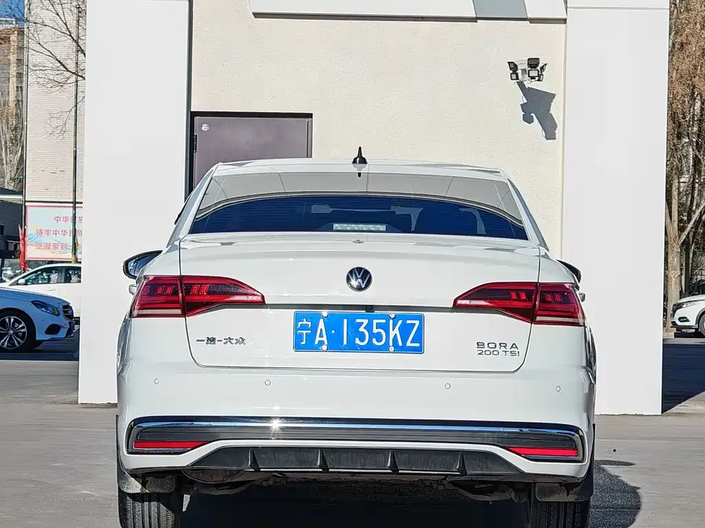 Volkswagen Bora 2024 из CN, фото 10