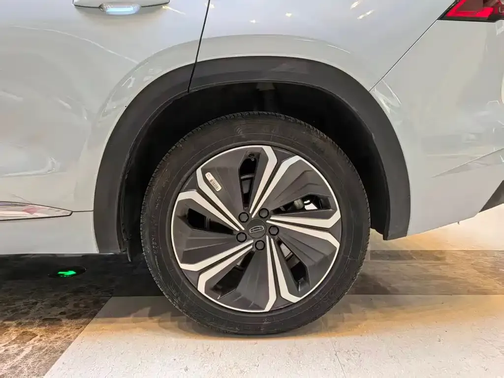 Geely Xingyue L 2022 из CN, фото 9