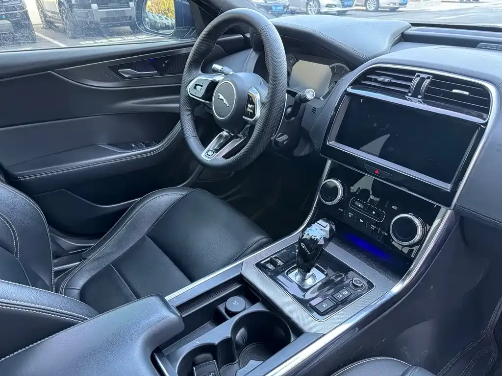 Jaguar XEL 2021 из CN, фото 4
