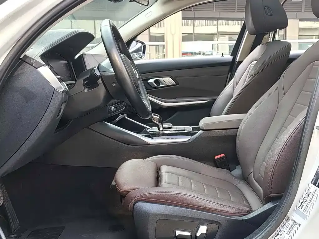 BMW 3 Series 2021 из CN, фото 7