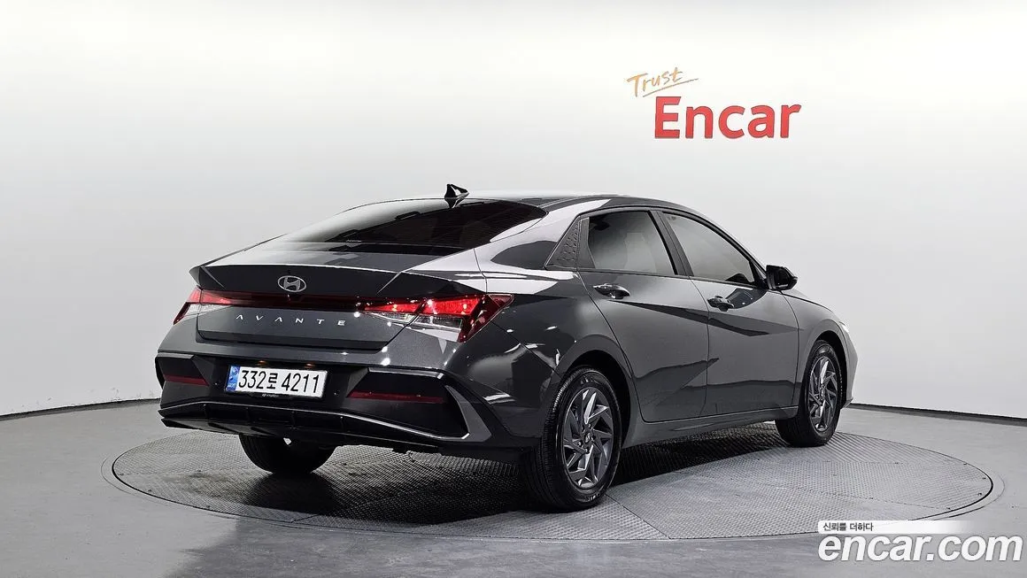 Hyundai AVANTE — фото 2
