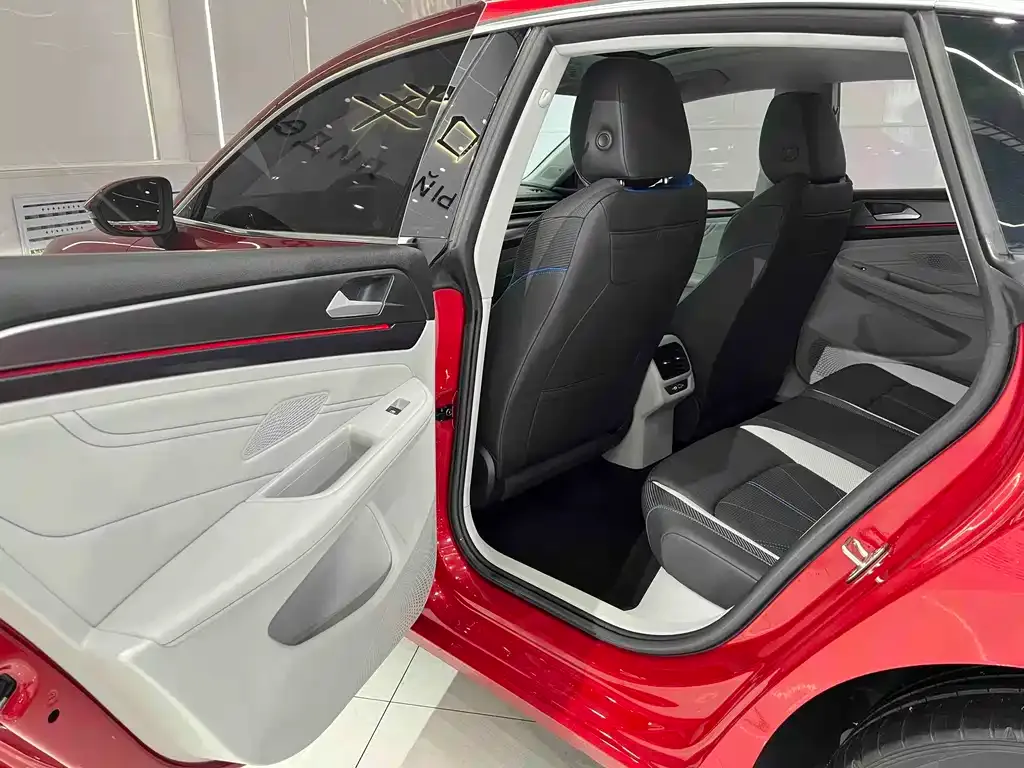 Volkswagen Lamando 2022 из CN, фото 10