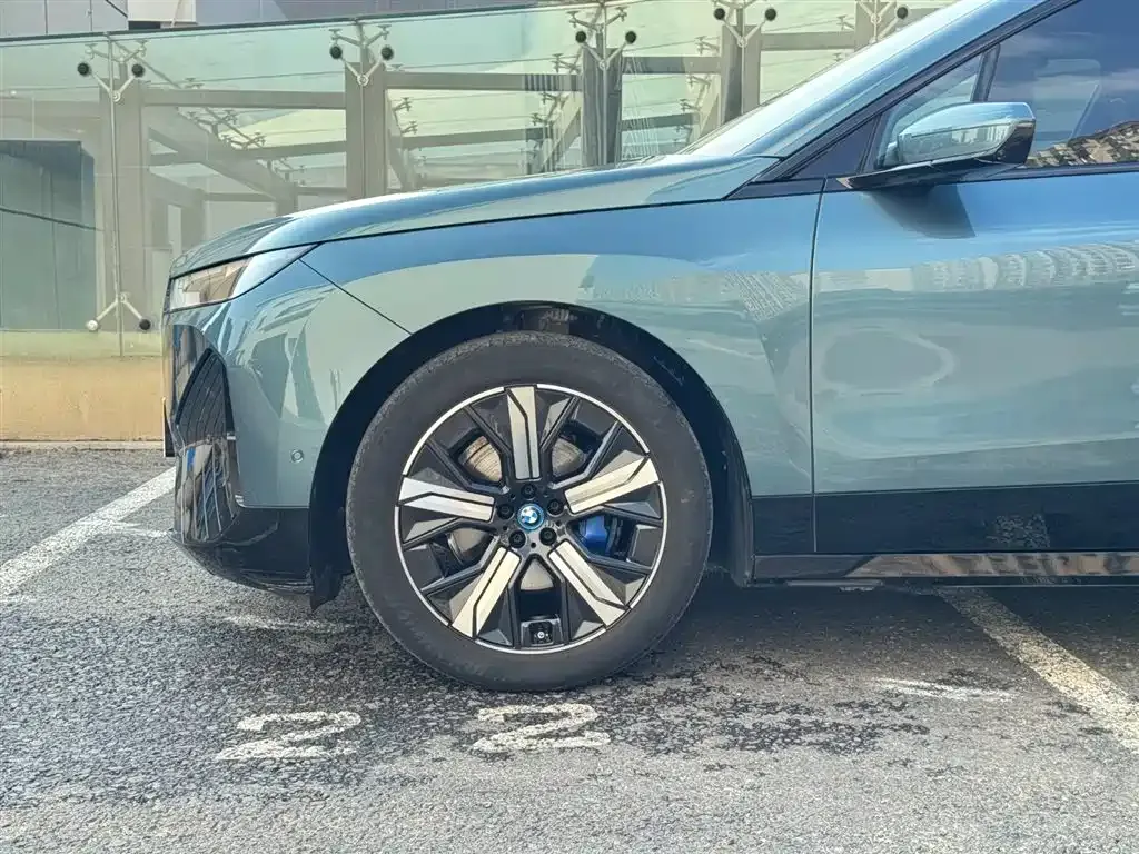 BMW iX 2023 из CN, фото 7