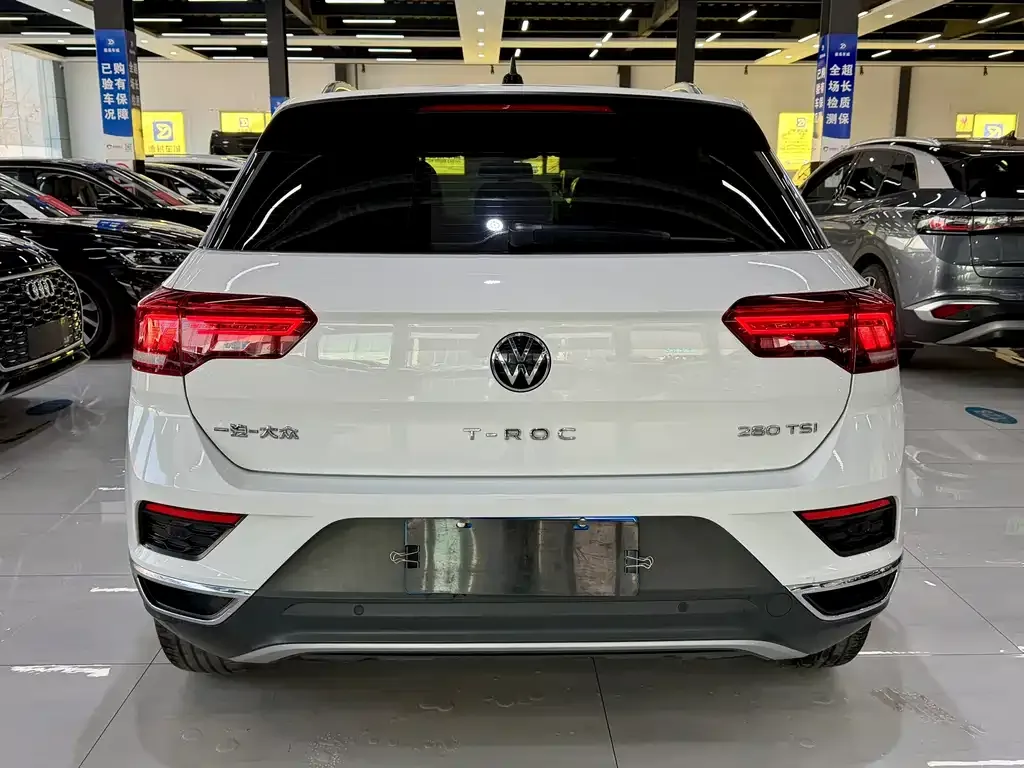 Volkswagen T-Roc 2023 из CN, фото 5