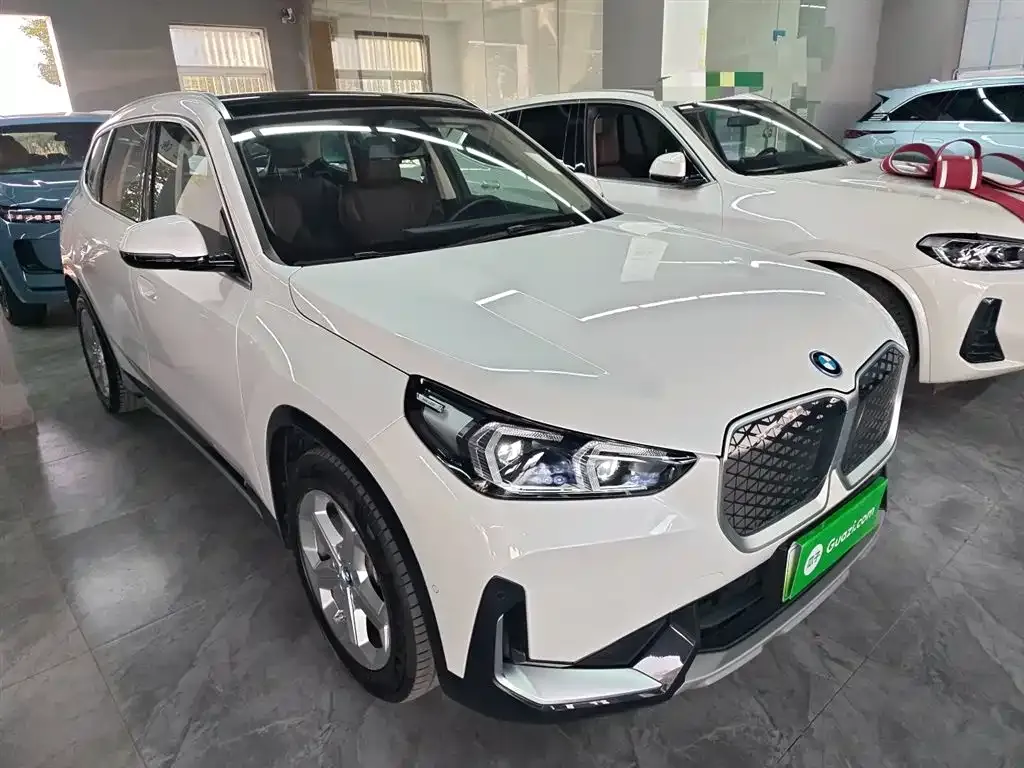 BMW iX1 2025 из CN, фото 9