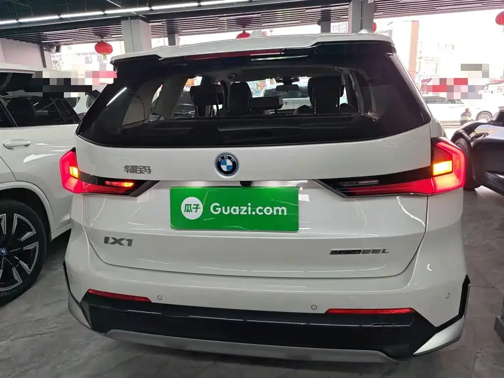 BMW iX1 2025 из CN, фото 10