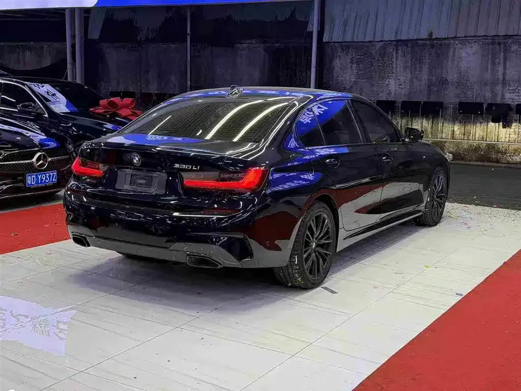 BMW 3 Series 2021 из CN, фото 3