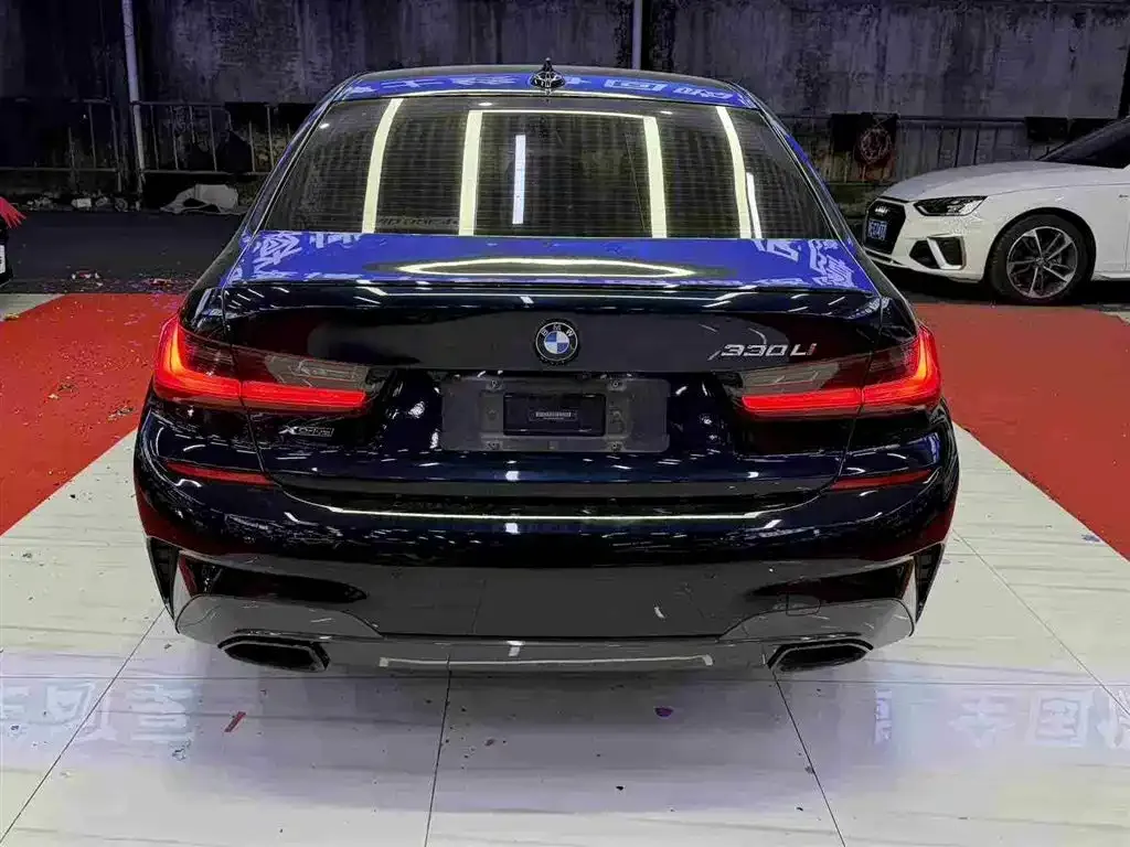 BMW 3 Series 2021 из CN, фото 2
