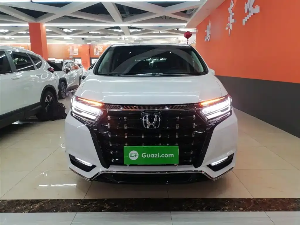 Honda Elysion 2023 из CN, фото 2