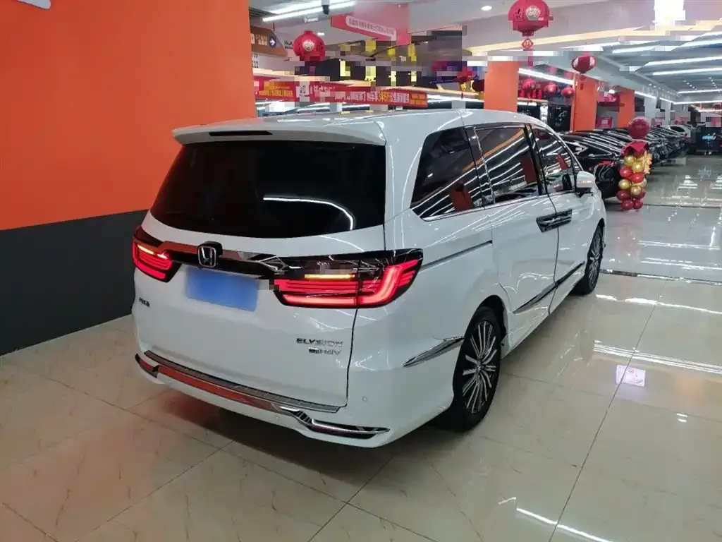 Honda Elysion 2023 из CN, фото 6