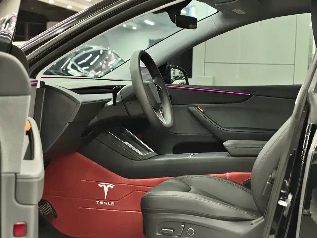 Tesla Model Y 2025 из CN, фото 9