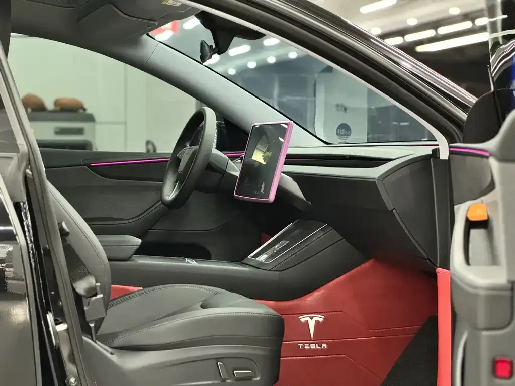 Tesla Model Y 2025 из CN, фото 2