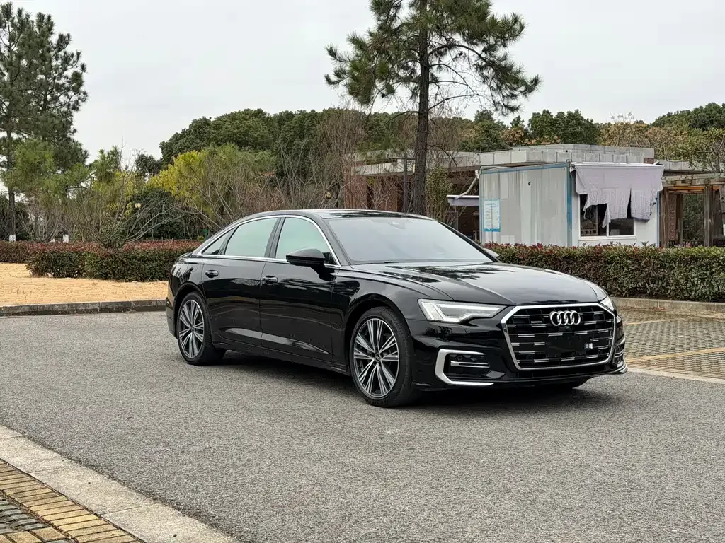 Audi A6L 2023 из CN, фото 3