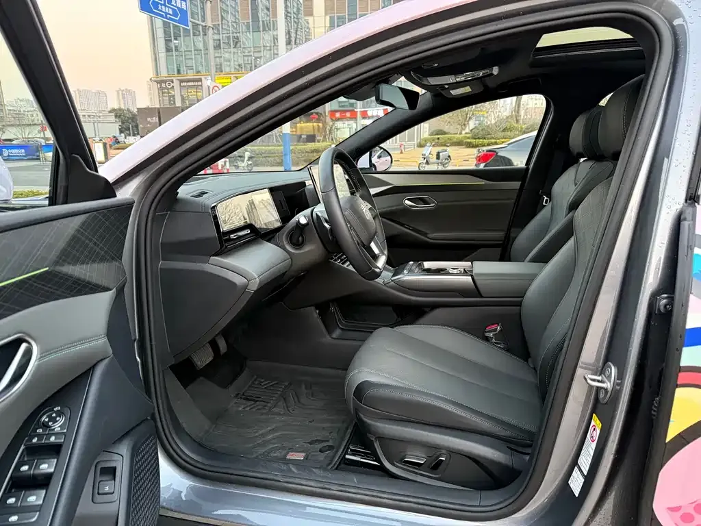 BYD Qin L 2025 из CN, фото 2