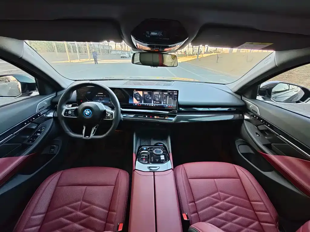 BMW i5 2024 из CN, фото 2