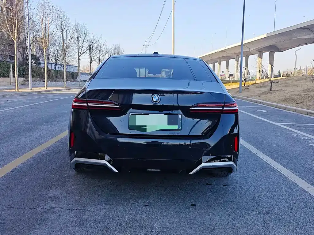 BMW i5 2024 из CN, фото 7